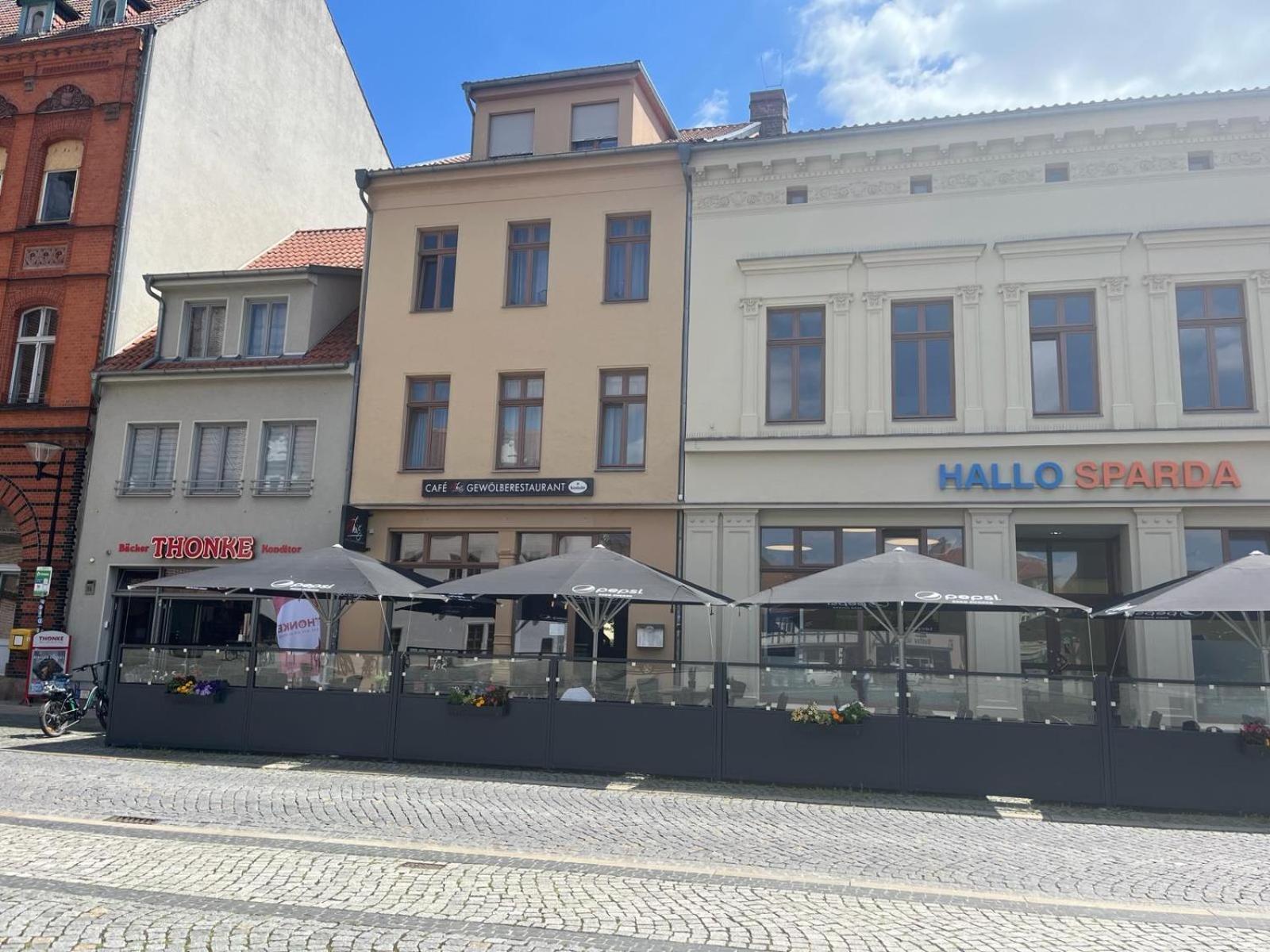 Altstadt-Quartier ชเตนดัล ภายนอก รูปภาพ